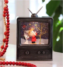 Snoopy And Charlie Brown's Christmas Tree TV Lighted Water Lantern - Musical - New 2023