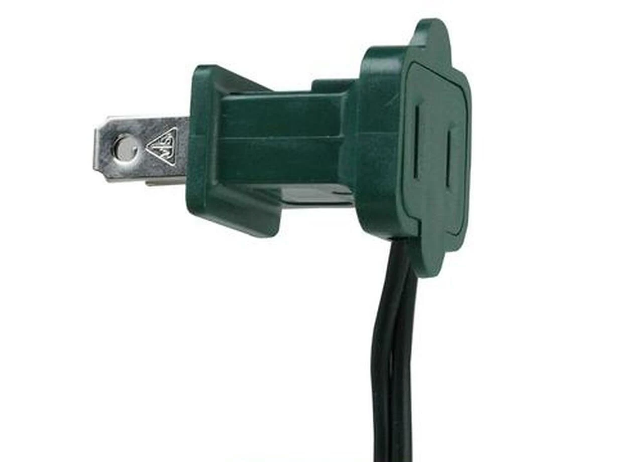 9 Foot X 10" Pre-Lit Canadian Pine Artificial Christmas Garland, 50 Clear Lights 2 9 Foot X 10" Pre-Lit Canadian Pine Artificial Christmas Garland, 50 Clear Lights - Image 2